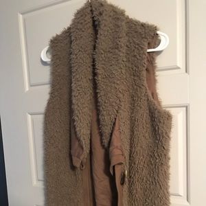 Fur vest